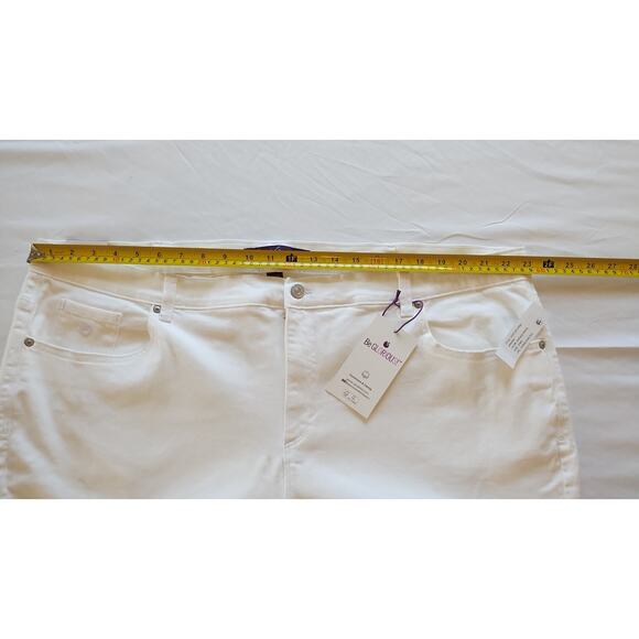 NWT Gloria Vanderbilt Amanda Slimming Jeans Women Size 24W Short Vintage White - Picture 12 of 16